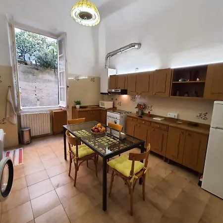Palazzo Degli Armatori Storico Appartement