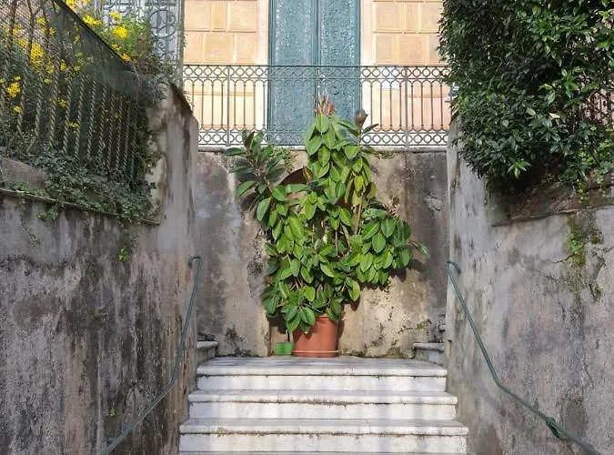 Palazzo Degli Armatori Storico