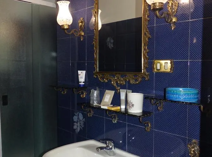 Palazzo Degli Armatori Storico Apartment *