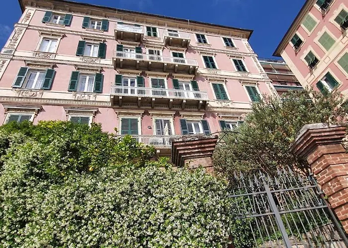 Palazzo Degli Armatori Storico