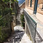Palazzo Degli Armatori Storico شقة كامولّي