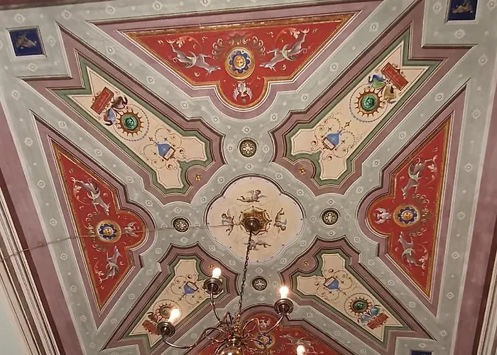 Palazzo Degli Armatori Storico